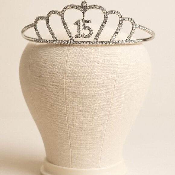 Unknown Other - Quinceañera Tiara Rhinestone Heart Design With "15" Charm & Comb Clips